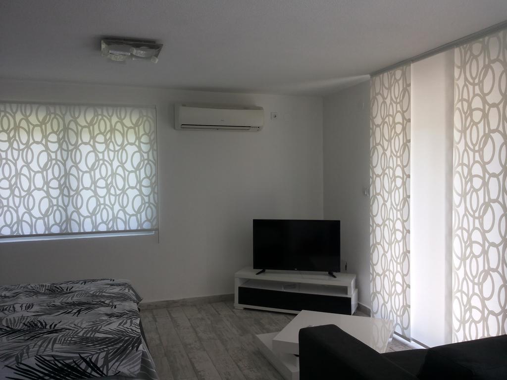 Apartment Azulmburgo Vrnjačka Banja Buitenkant foto