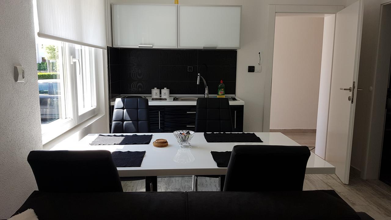 Apartment Azulmburgo Vrnjačka Banja Buitenkant foto